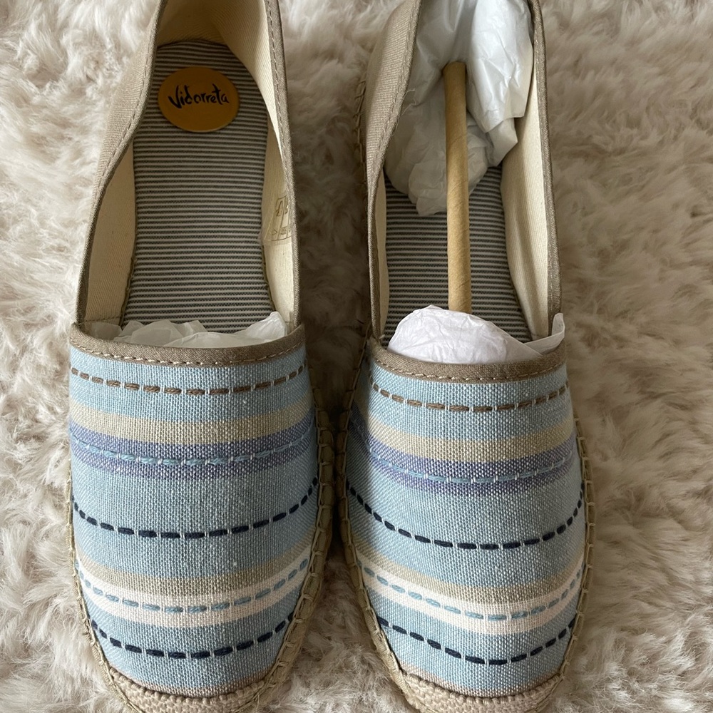 Vidorreta spanish made hand stitched espadrille beige/blue stripes 7-7.5 (38EU) - Picture 8 of 13
